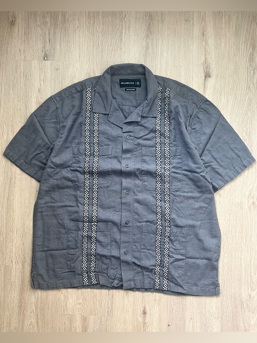 Abercrombie & Fitch Guayabera Shirt Mens XL Gray Linen Blend Embroidered Button